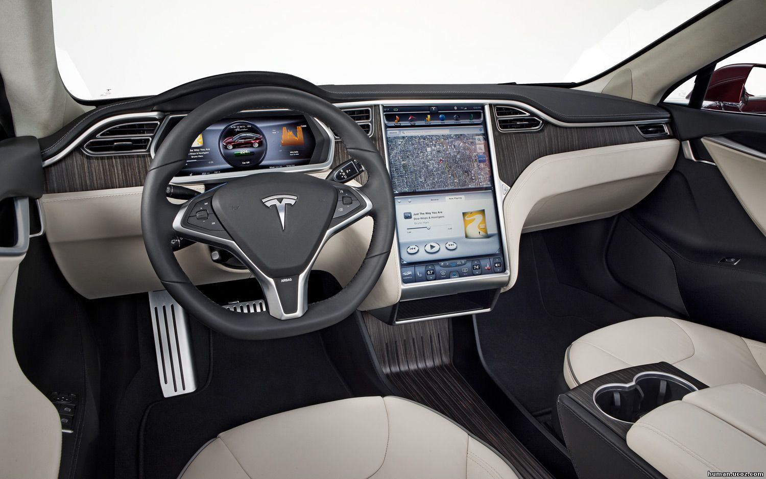 Tesla Model S, фото интерьера салона, фото и характеристики на Human