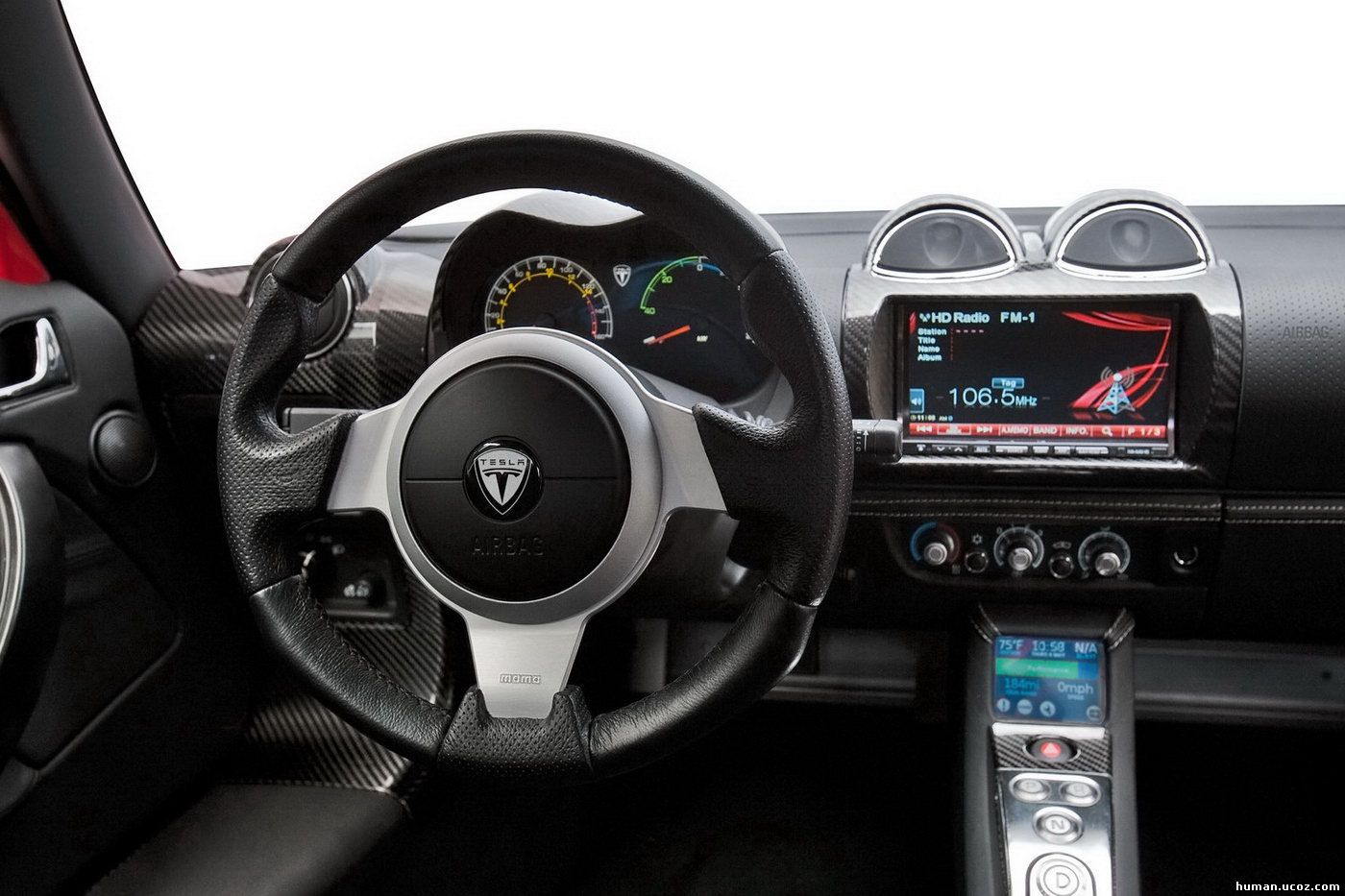 Tesla Roadster 3.0, внутри салона электромобиля