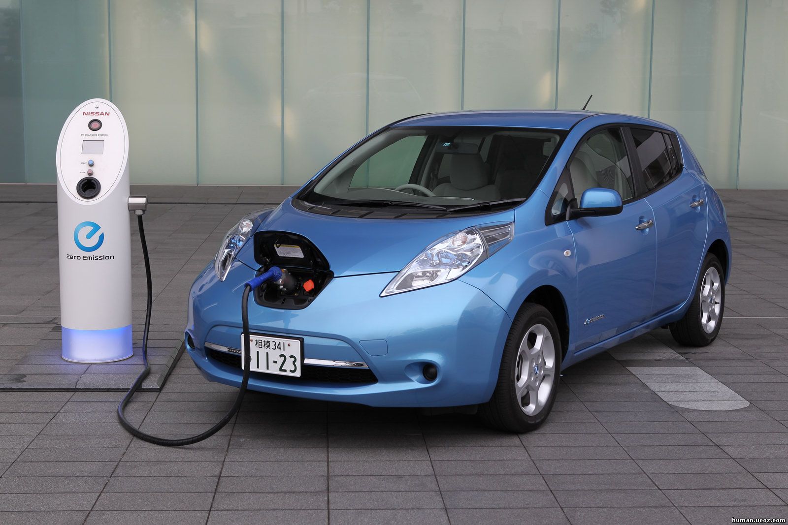 Nissan Leaf, фото и характеристики